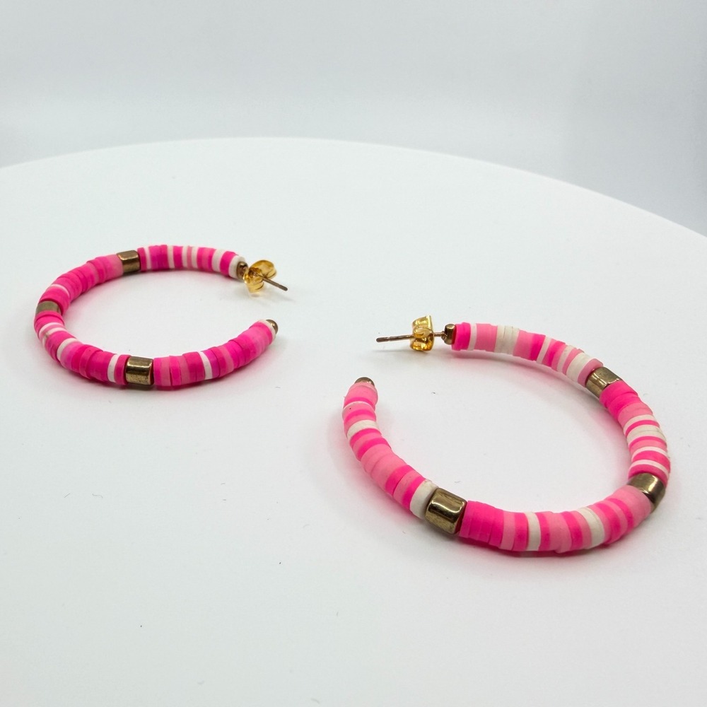 VTG Y2K Pink White Heishi Bead Hoop Earrings Gold Tone Boho Beach Style Festive